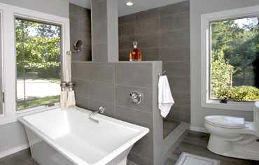 Hampton Contemporary Bathroom